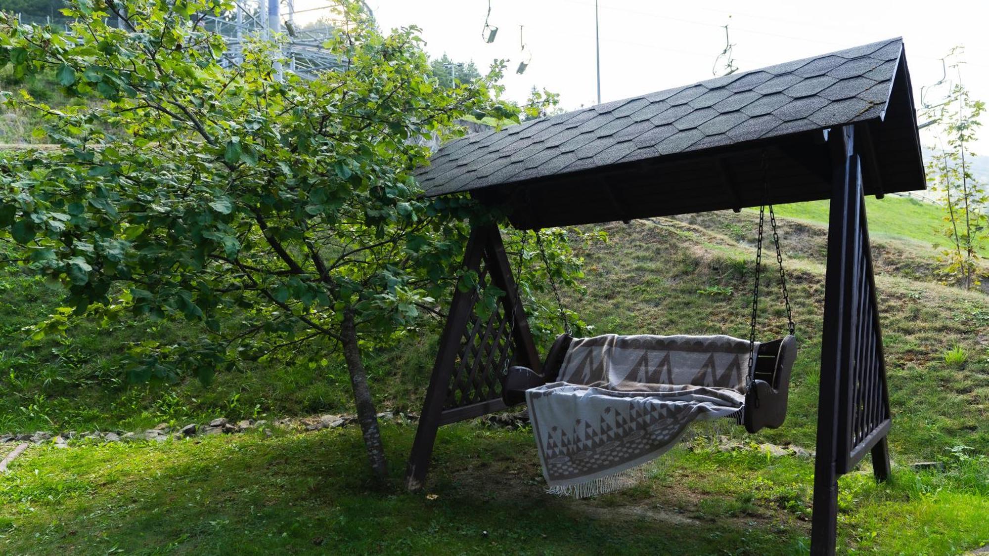 Nordian Chalet Next To Bukovel Ski Lift Exterior photo