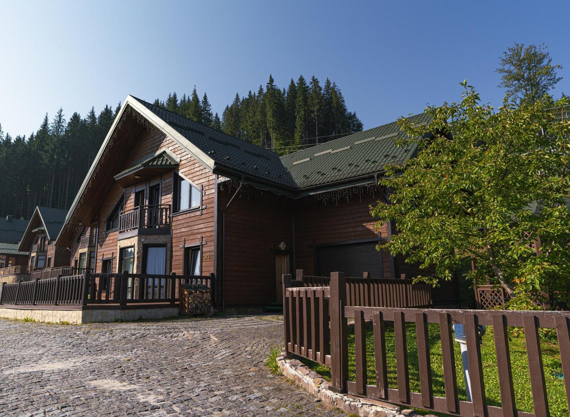 Nordian Chalet Next To Bukovel Ski Lift Exterior photo